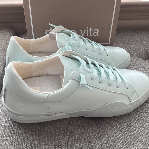 Dolce Vita Women's Zina 360 Lace-Up Sneakers, size 10 - Picture 3 of 13